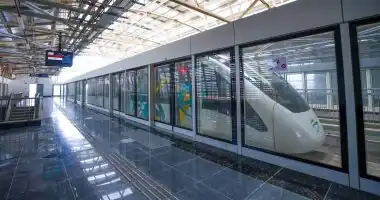 بعد التشغيل الرسمي.. تفاصيل أسعار تذاكر واشتراكات مونوريل شرق النيل