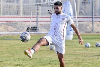 فيفا يكشف أسباب إيقاف قيد الزمالك في قضية عمر فرج والنادي السويدي