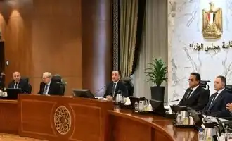 الحكومة توافق على 9 قرارات جديدة أبرزها ترقية الموظفين