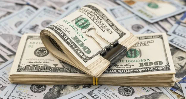 الدولار ينهي تعاملات الاثنين على تراجع في البنوك المصرية 1 الدولار ينهي تعاملات الاثنين على تراجع في البنوك المصرية