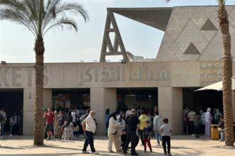 تحقيقات تكشف شبكة للتربح من تذاكر المتحف المصري الكبير