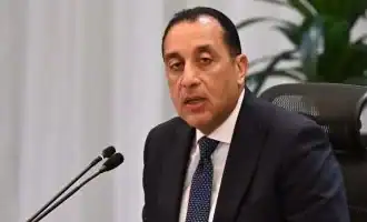 رئيس الوزراء يهنئ شيخ الأزهر بالعام الهجري الجديد