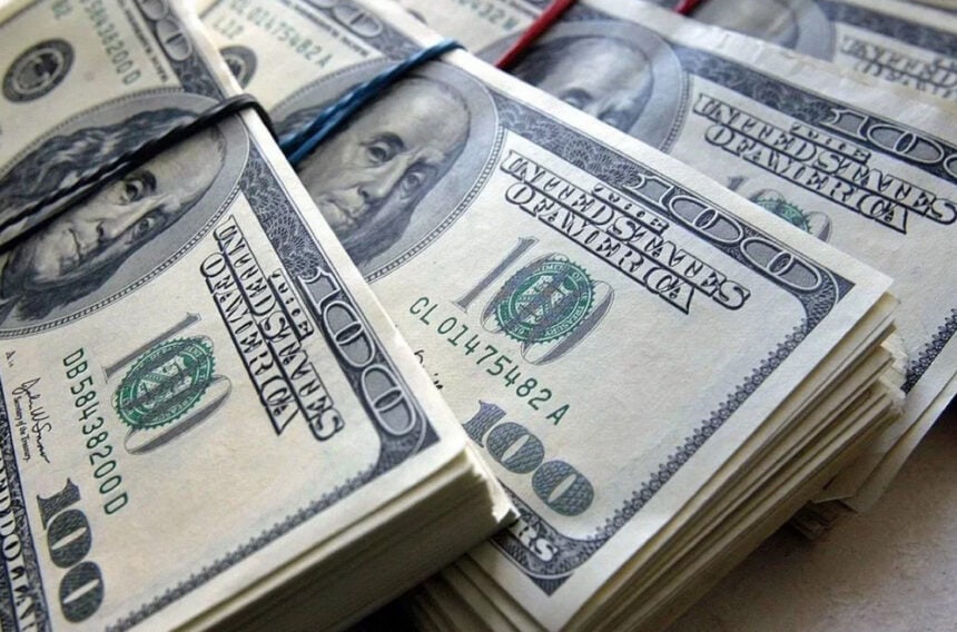 سعر الدولار يتراجع أكثر من جنيه منذ بداية تعاملات الإثنين 1 سعر الدولار يتراجع أكثر من جنيه منذ بداية تعاملات الإثنين