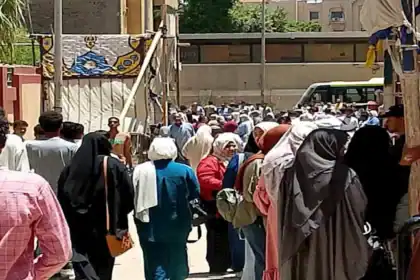 طلاب الثانوية العامة بالنظام القديم يؤدون امتحان اللغة الأجنبية الثانية