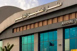 مطار العلمين الدولي يستقبل أولى الرحلات الأذربيجانية وعلى متنها 108 ركاب