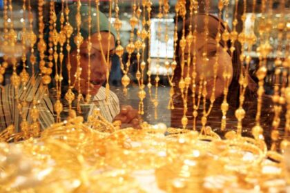 تراجع أسعار الذهب في مصر اليوم.. عيار 21 عند 5995 جنيهاً