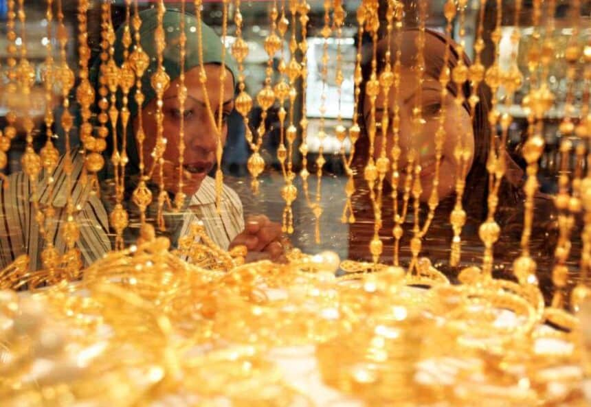 تراجع أسعار الذهب في مصر اليوم.. عيار 21 عند 5995 جنيهاً 1 تراجع أسعار الذهب في مصر اليوم.. عيار 21 عند 5995 جنيهاً