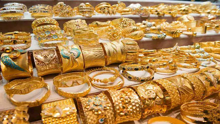 ارتفاع أسعار الذهب في مصر مع بداية تعاملات اليوم الاثنين 6 يوليو 2026 1 أسعار الذهب في مصر اليوم الاثنين 6 يوليو 2026 بعد ارتفاع جميع الأعيرة مع بداية التعاملات الصباحية