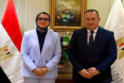 وزير التعليم العالي يبحث مع محافظ الوادي الجديد إنشاء المستشفى الجامعي وتشغيل المعهد العالي
