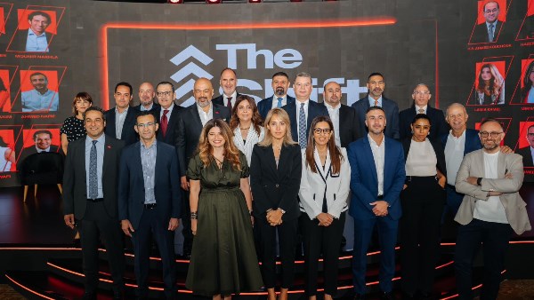 مستقبل الاستثمار والتحول الاقتصادي في عصر الذكاء الاصطناعي.. تفاصيل جديدة 1 مستقبل الاستثمار والتحول الاقتصادي في عصر الذكاء الاصطناعي.. تفاصيل جديدة