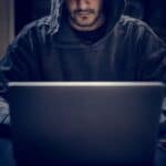 عقوبات صارمة لاختراق بيانات البطاقات البنكية والمحافظ الإلكترونية في القانون الجديد
