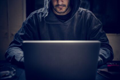 عقوبات صارمة لاختراق بيانات البطاقات البنكية والمحافظ الإلكترونية في القانون الجديد