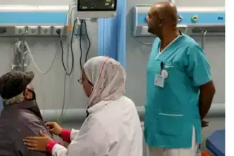 من الإحالة الرقمية إلى تقليص الانتظار.. كيف تطورت خدمات مجمع السويس الطبي؟
