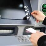 تعرف على رسوم السحب من ماكينات الصراف الآلي والحدود القصوى في البنوك المصرية