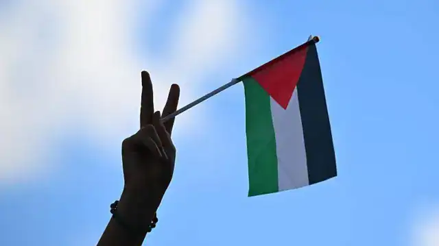 رئيس الوزراء الفلسطيني: الاحتلال يسعى لتهجير شعبنا وتجويعهم