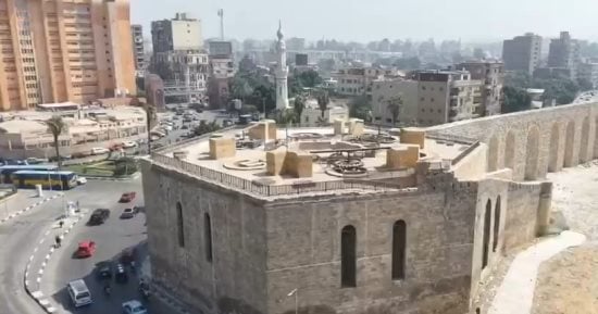 محافظ القاهرة يطلق المرحلة الثانية لتطوير سور مجرى العيون الأثري
