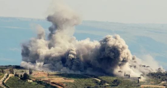 الاحتلال يفجر مدرسة في بلدة المنصوري اللبنانية وينسحب من مرتفعات علي الطاهر