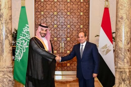 ولي العهد السعودي يوجه برقية شكر للرئيس السيسي بعد مغادرته القاهرة