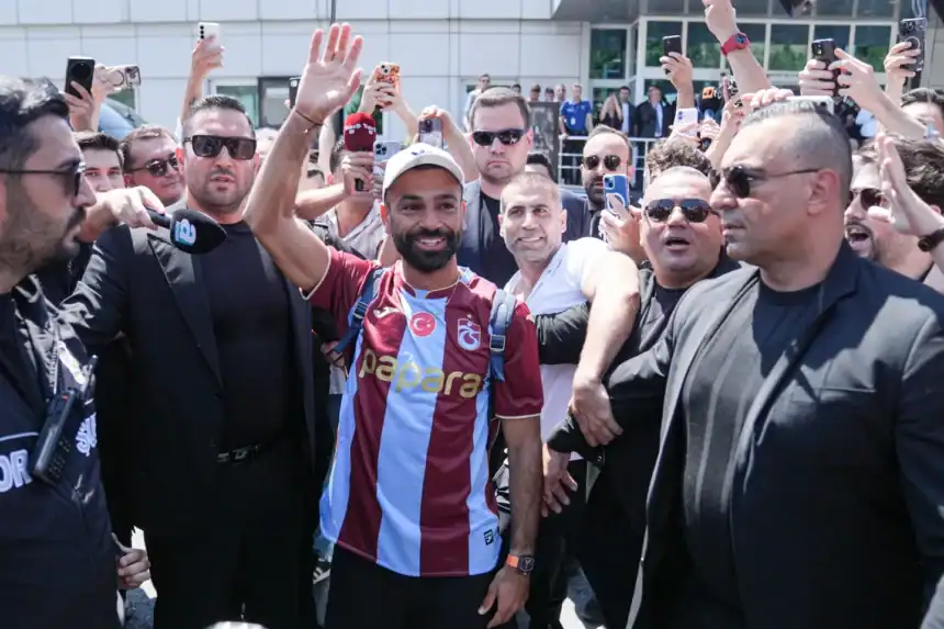 طرابزون سبور يهدد بملاحقة قانونية بسبب استخدام اسم محمد صلاح تجاريًا