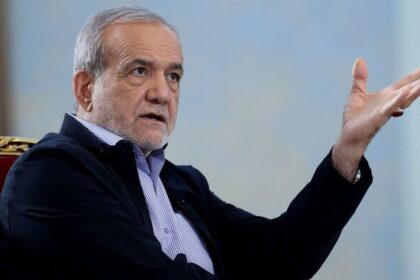 الرئيس الإيراني ينفي تخطيط طهران لاغتيال ترامب أو عائلته