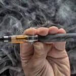 الفيب ليس بديلاً آمناً.. كيف يرتبط بإصابات الرئة؟