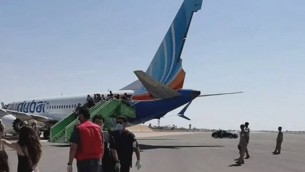 فريق للتحقيق في واقعة طائرة فلاي دبي بأمر النائب العام وإسرائيل تشارك