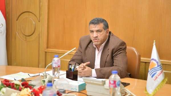 محافظ قنا يدعو شركات تدوير المخلفات وزيوت الطعام إلى التسجيل